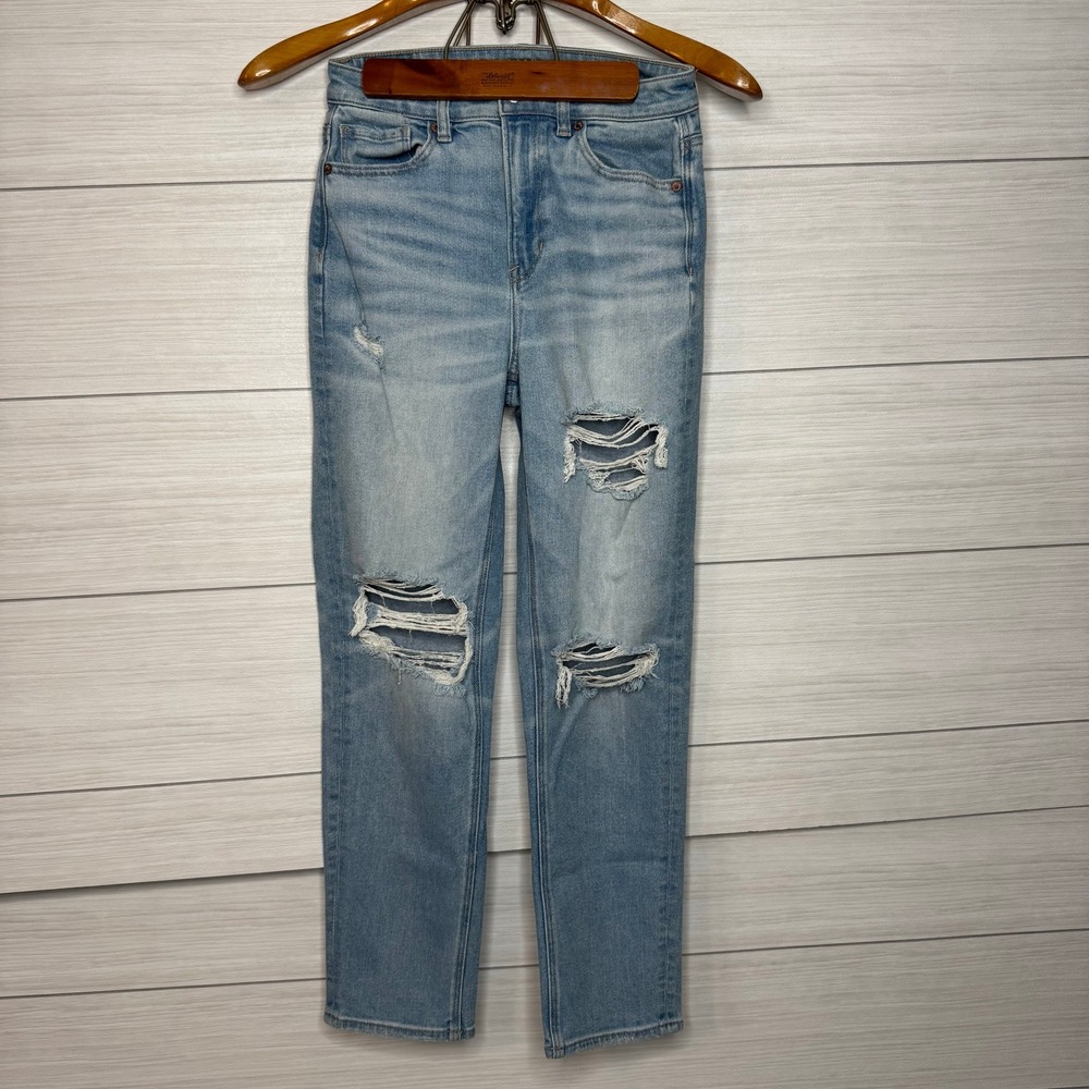 American Eagle Mom Straight Jeans Light Wash Distressed Ripped Stretch Womens 4